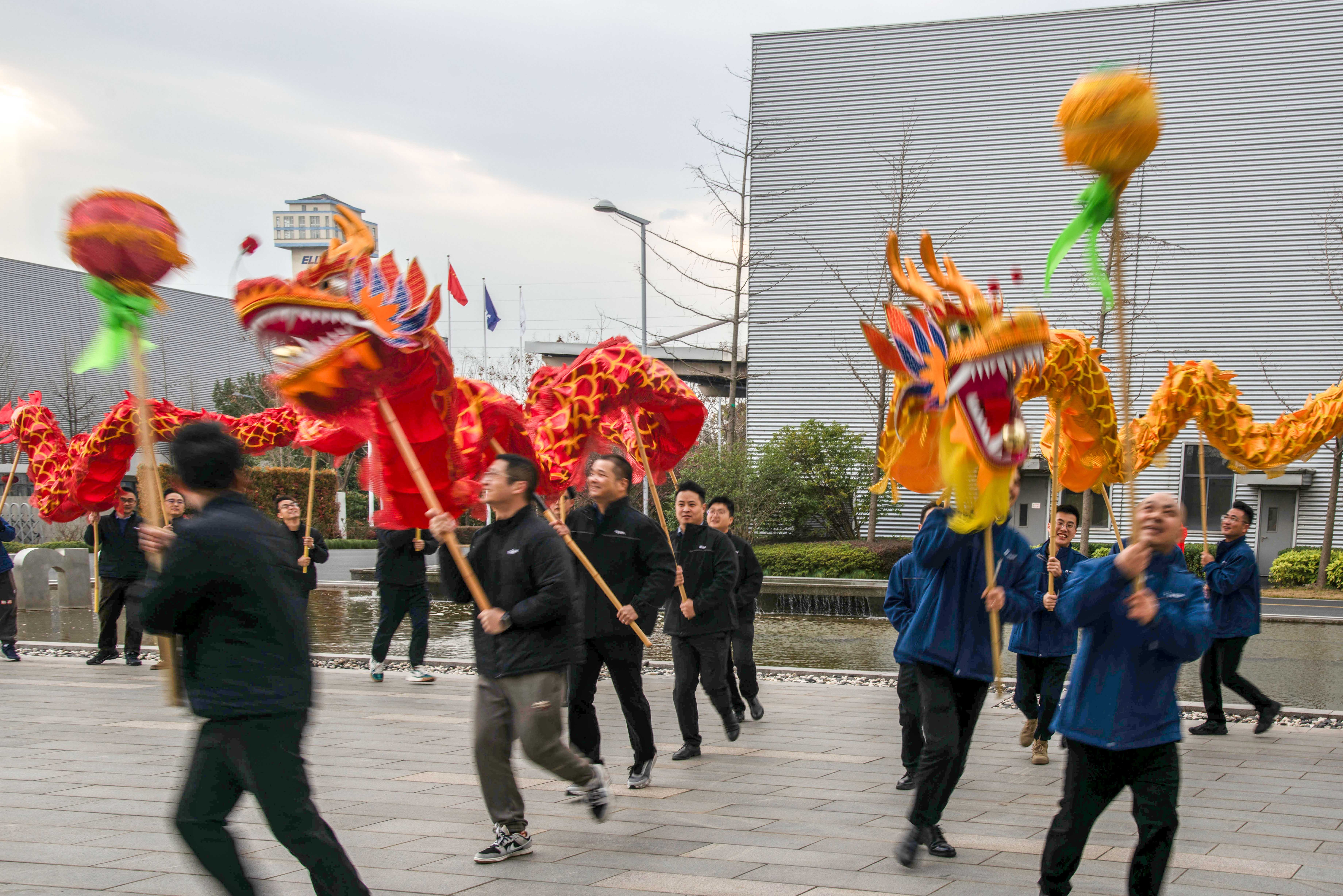 祥龍騰飛迎開工 春到巨人工業(yè)園 祥龍騰飛迎開工 春到巨人工業(yè)園
