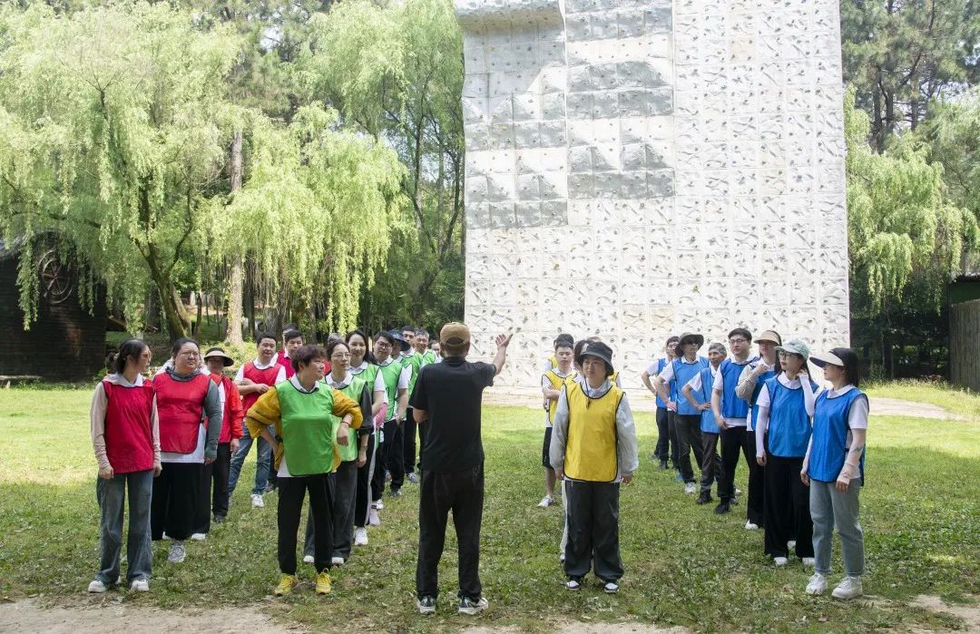 熱辣滾燙 揚(yáng)帆未來——巨人集團(tuán)公司團(tuán)建之旅 熱辣滾燙 揚(yáng)帆未來——巨人集團(tuán)公司團(tuán)建之旅