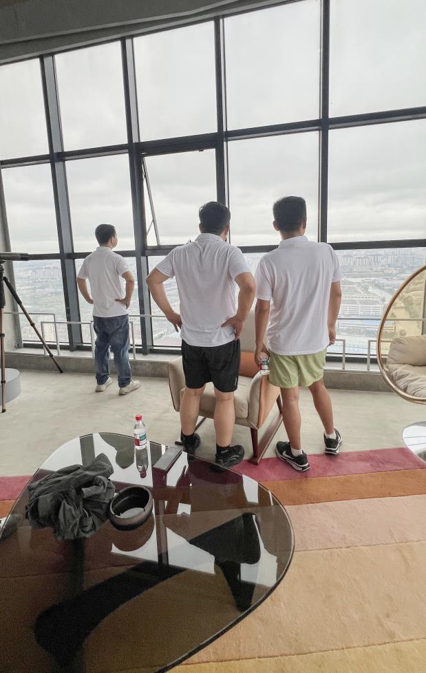 塔下再聚首 攀登勢正雄——巨龍電梯試驗(yàn)塔第六屆登高跑開賽 塔下再聚首 攀登勢正雄——巨龍電梯試驗(yàn)塔第六屆登高跑開賽