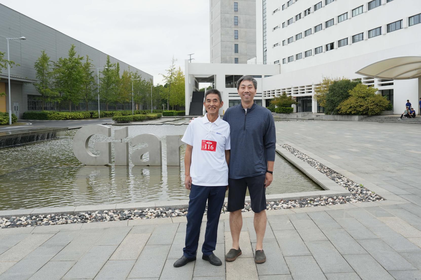 塔下再聚首 攀登勢正雄——巨龍電梯試驗(yàn)塔第六屆登高跑開賽 塔下再聚首 攀登勢正雄——巨龍電梯試驗(yàn)塔第六屆登高跑開賽