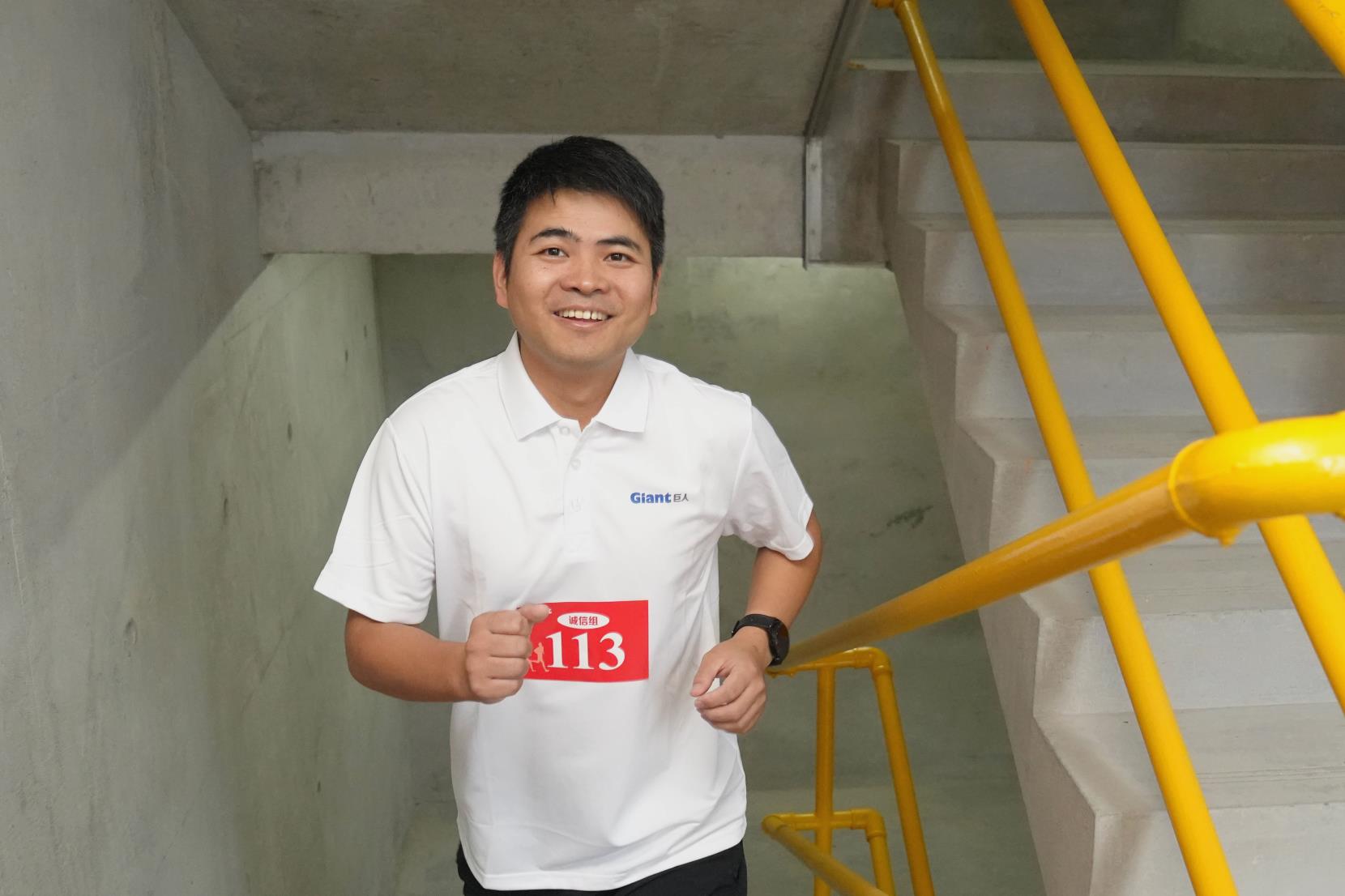 塔下再聚首 攀登勢正雄——巨龍電梯試驗(yàn)塔第六屆登高跑開賽 塔下再聚首 攀登勢正雄——巨龍電梯試驗(yàn)塔第六屆登高跑開賽